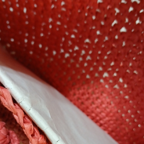 Time and Tru Women's Knot Top Straw Crescent Bag - Picture 6 of 7